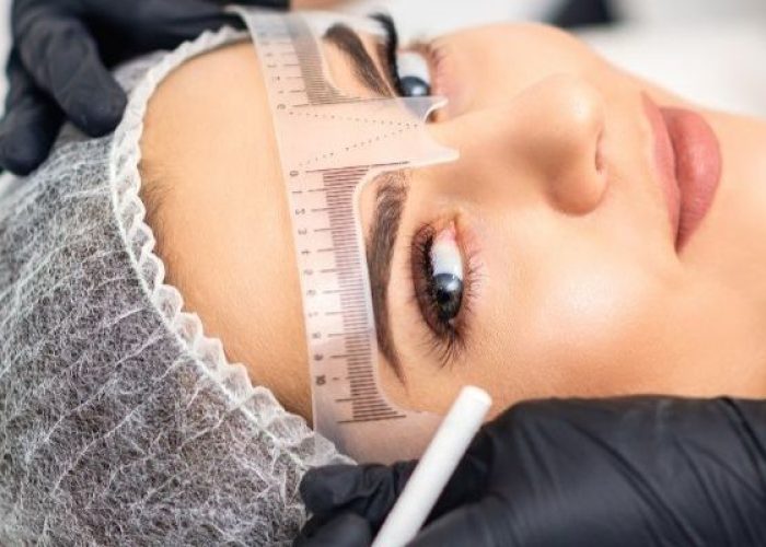 Nano Brows vs Microblading